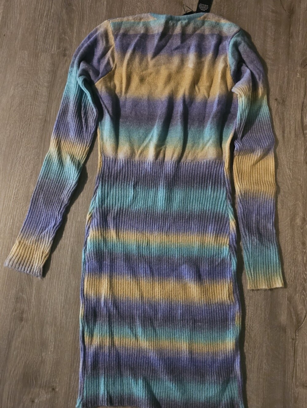 Men Sweater Subcategory - Picture 2 of 4